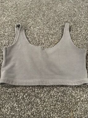 Essential Scoop-Neck Crop Tank in Gray
